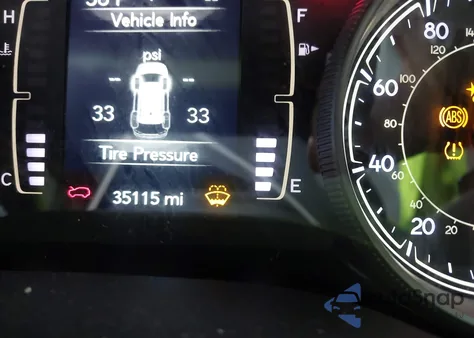 2021 Jeep Cherokee Latitude Plus 4X4 z USA, uszkodzony, nr VIN 1C4PJMLB0MD174360